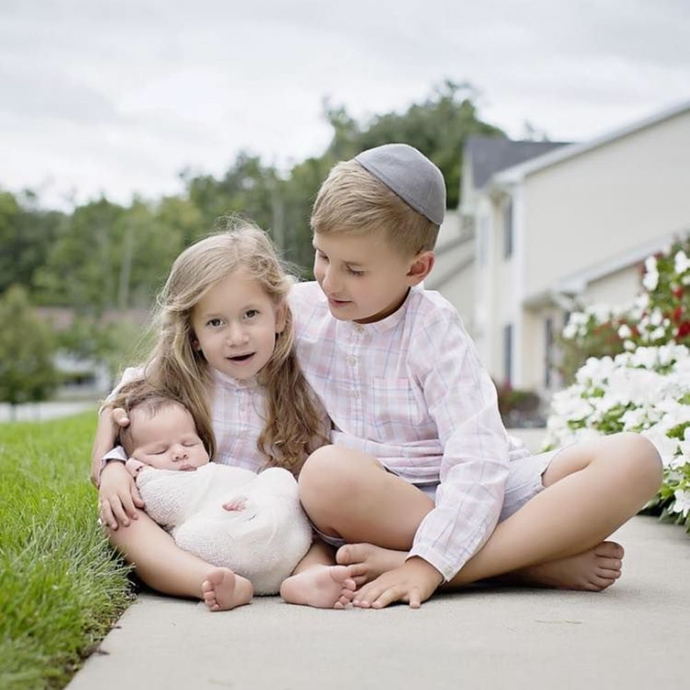 Meet your Posher, Gitty